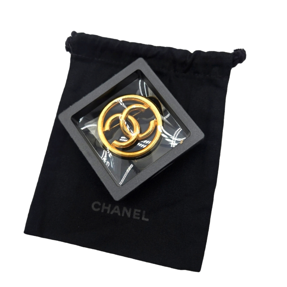 #1 Chanel Coco Mark Gold Interlocking C Brooch - Picture 3 of 15